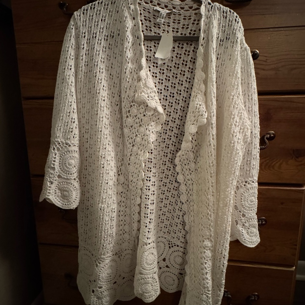 Size Large - White Crochet 3/4 sleeve Cardigan by Isaac Mizrahi from QVC.   NWT